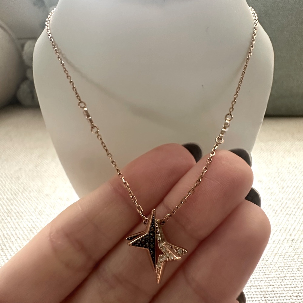 Swarovski Rose Gold dimensional star pendant black & clear crystals